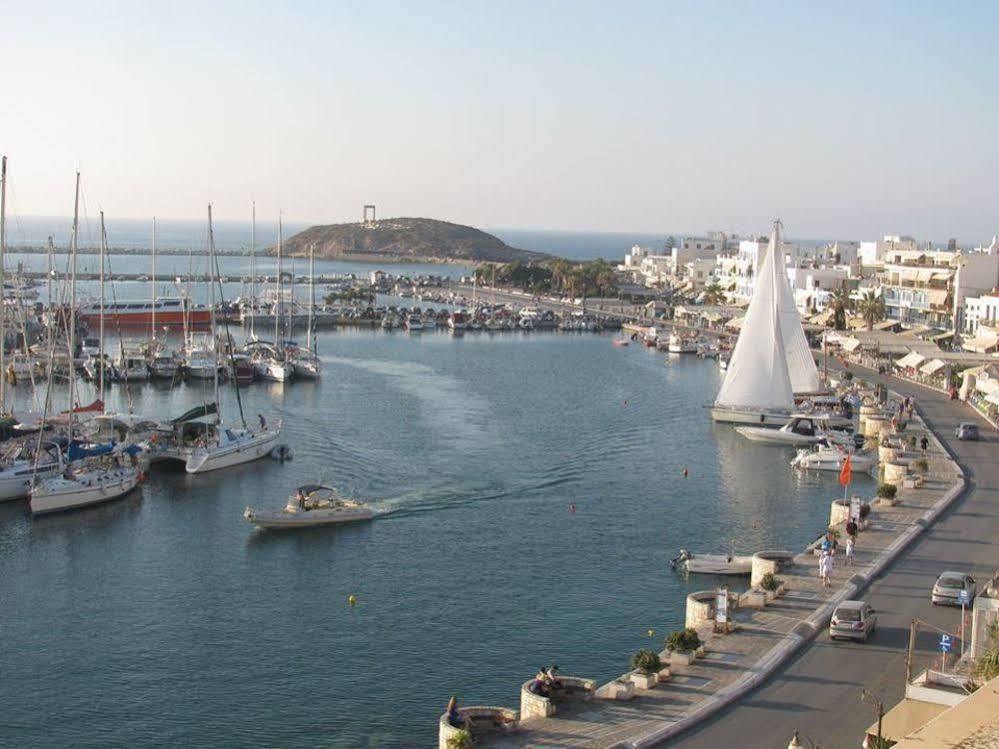 Hotel Coronis Naxos City Екстериор снимка