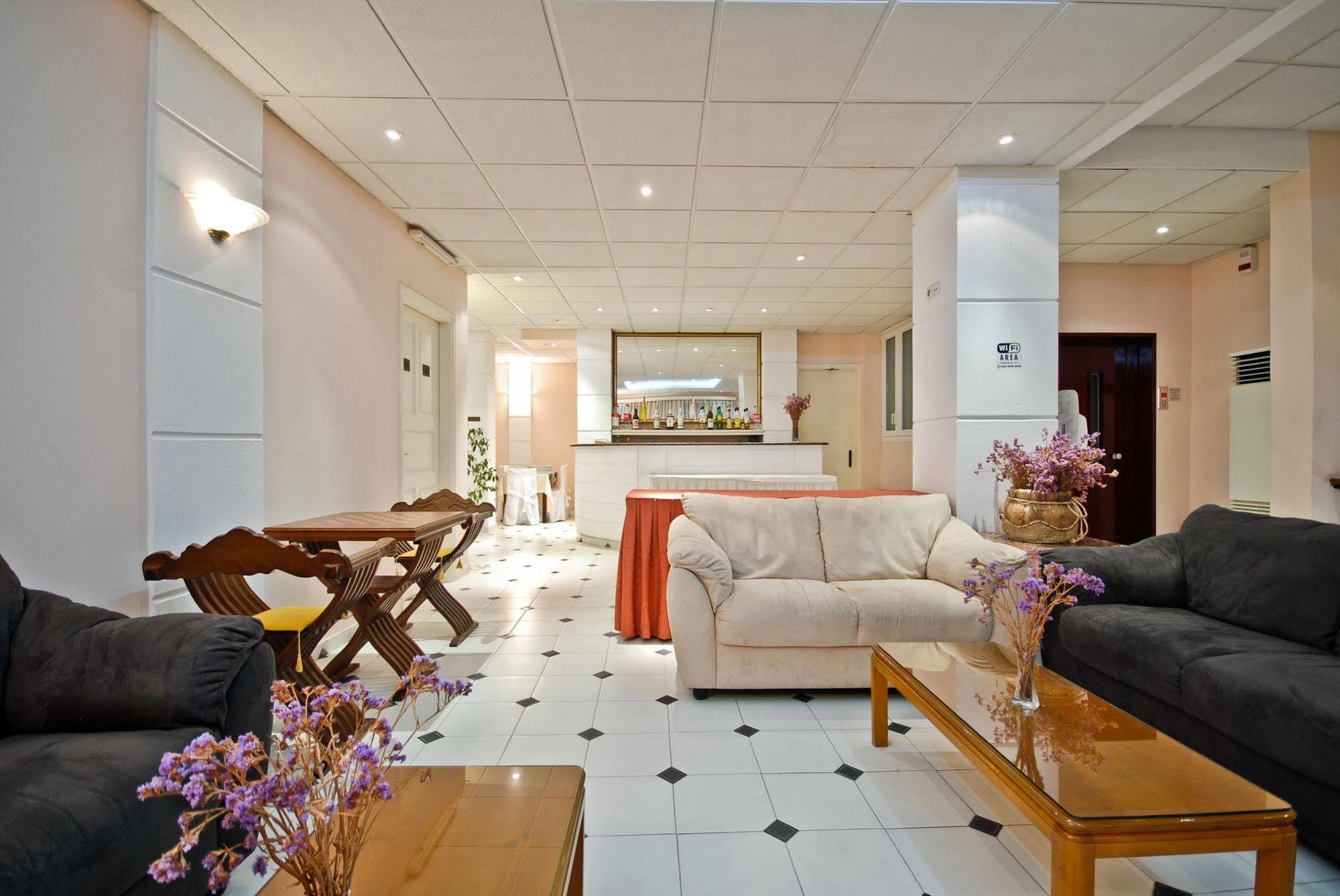 Hotel Coronis Naxos City Екстериор снимка