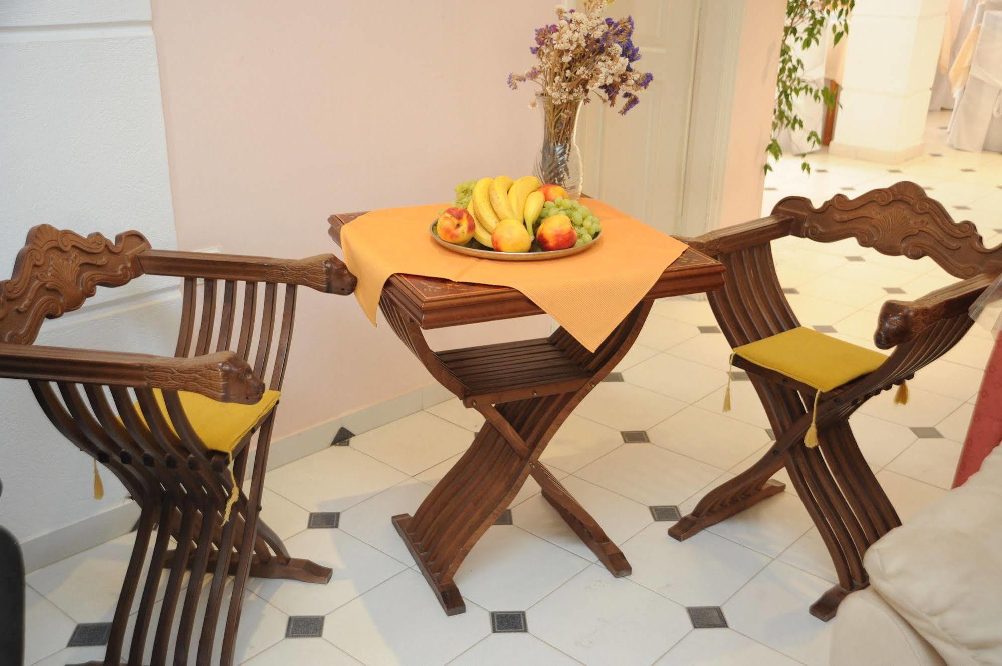 Hotel Coronis Naxos City Екстериор снимка